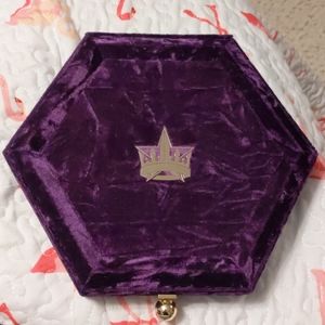 Jeffree Star Blood Lust pallette